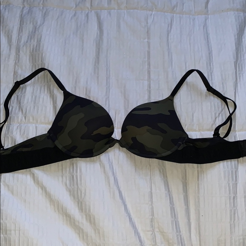 PINK camo bra 32